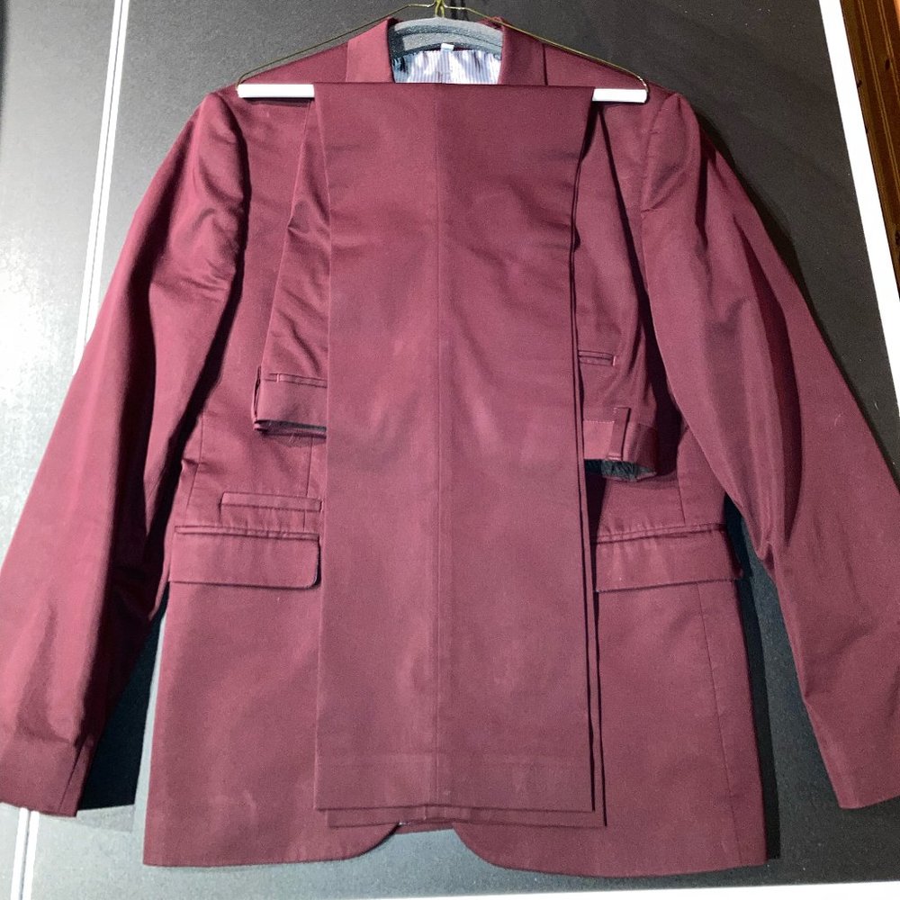 Express Maroon / Burgundy Fitted Suit - 40R Jacket | 32 x 32 Pants